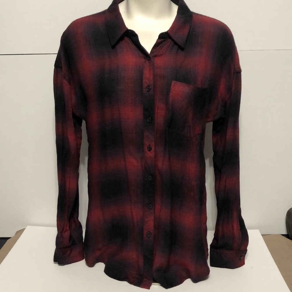 Olive + Oak stitch fix blk red plaid button Front